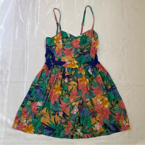 Box 📦 30 dresses Lot / wholesale / bundle. Re-seller box - Picture 3 of 9